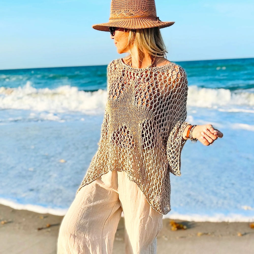 Brand New with tags/ Surf Gypsy Sweater /one Size